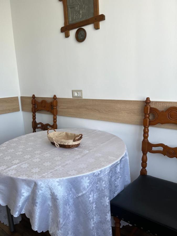 Cazare David Si Familia . Piatra Neamţ 外观 照片